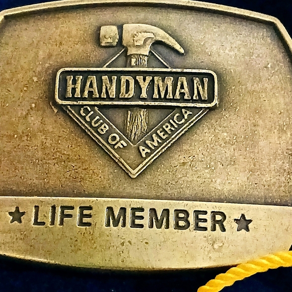 VINTAGE HANDYMAN CLUB OF AMERICA LIFE MEMBER BRONZE BELT BUCKLE WITH POUCH - Picture 2 of 4